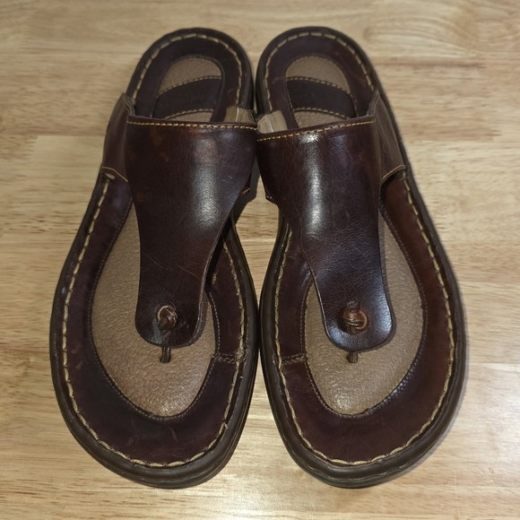 Born Hand Crafted Leather Thong Sandals Size 9 - Picture 1 of 9